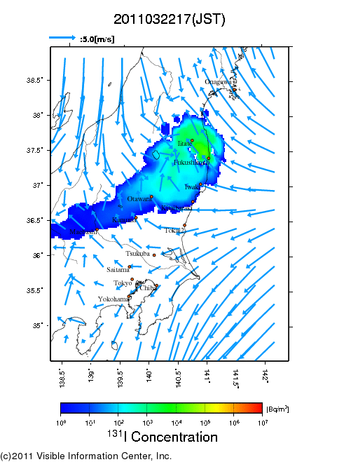 地表付近 大気中濃度分布[Bq/m3]　2011-03-22 17時